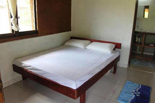 Alofa Beach Bungalows Lenakel  Ngoại thất bức ảnh